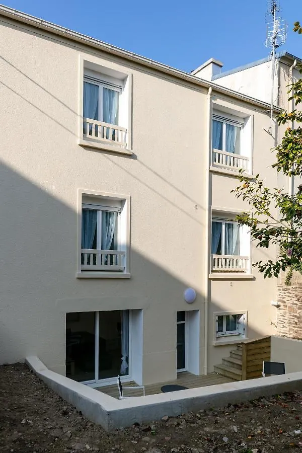 Notre-Dame De Rumengol : Magnifique Studio Proche Facs Et Centre-Ville, Acces Terrasse Brest